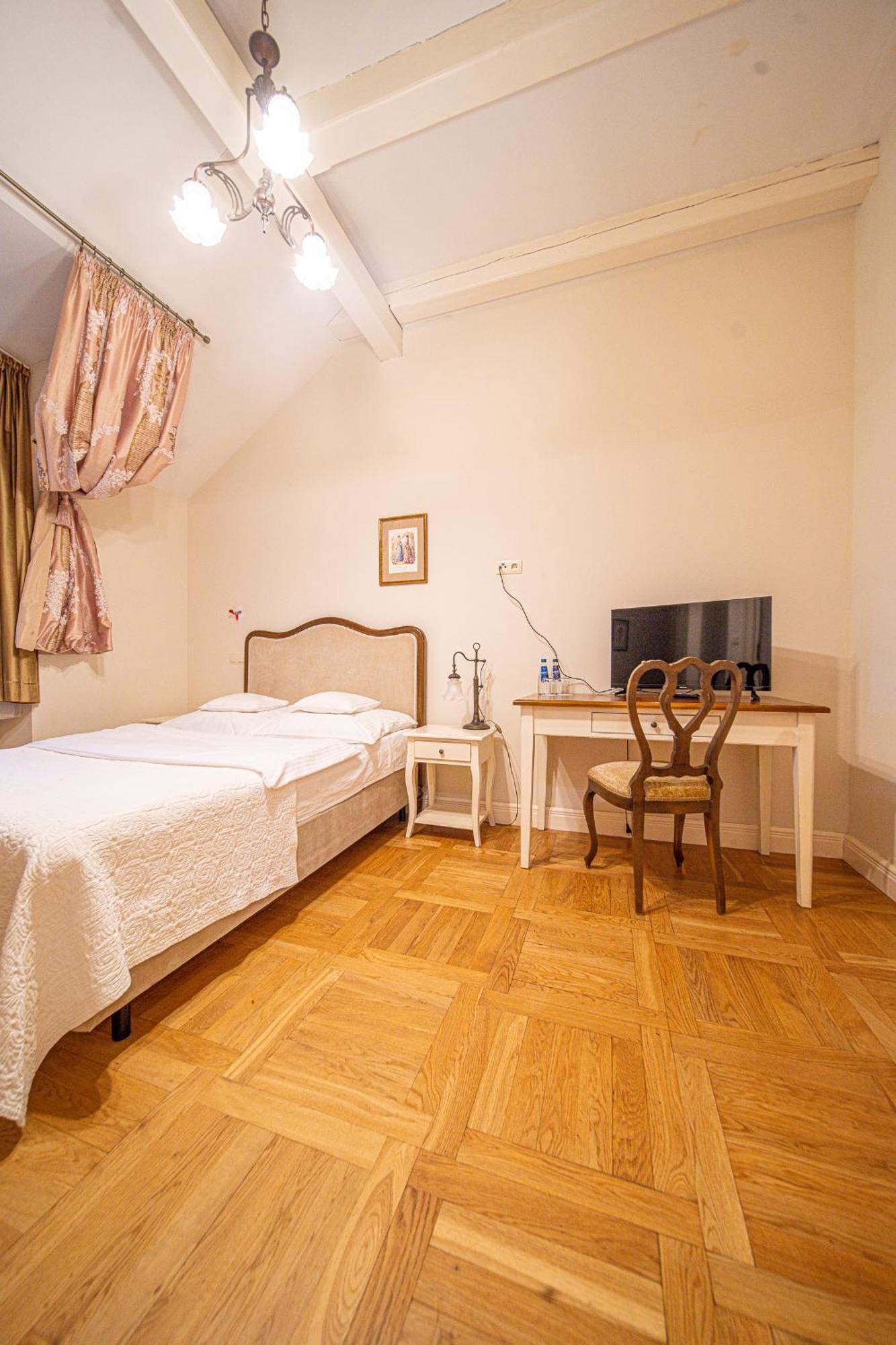 Palac Zdunowo Aparthotel Załuski