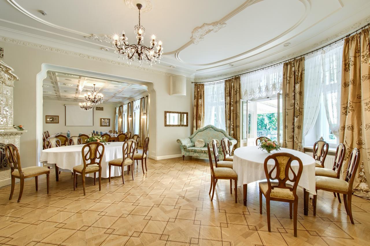 Aparthotel Palac Zdunowo *